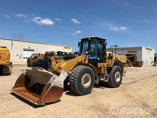 CAT 950GC لوادر بعجل