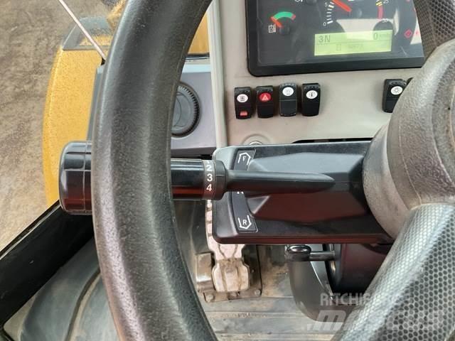 CAT 950GC لوادر بعجل