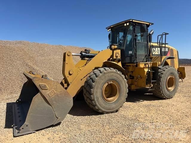 CAT 950K لوادر بعجل