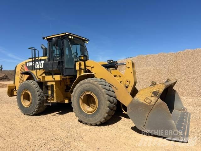 CAT 950K لوادر بعجل