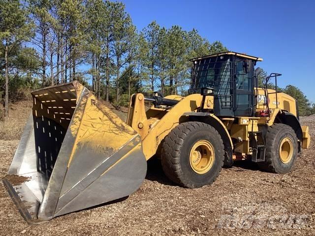 CAT 950M لوادر بعجل