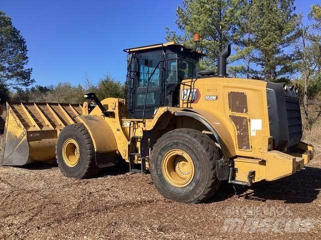 CAT 950M لوادر بعجل