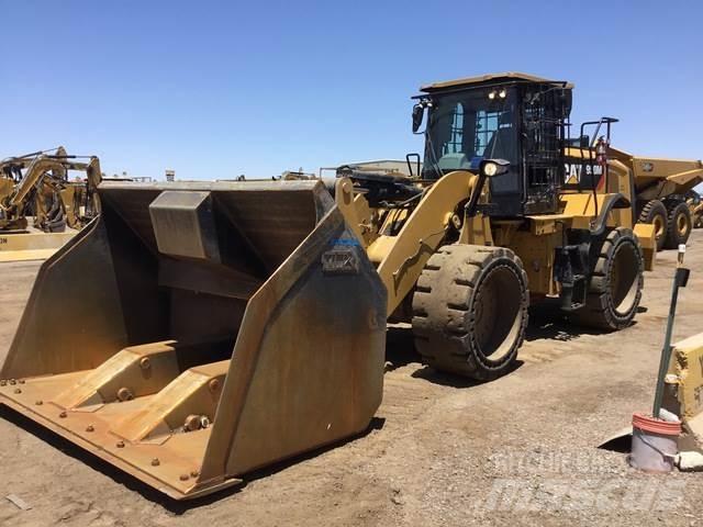 CAT 950M لوادر بعجل