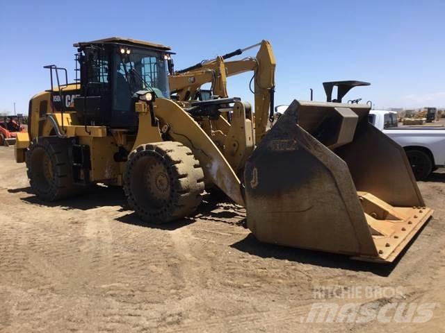 CAT 950M لوادر بعجل