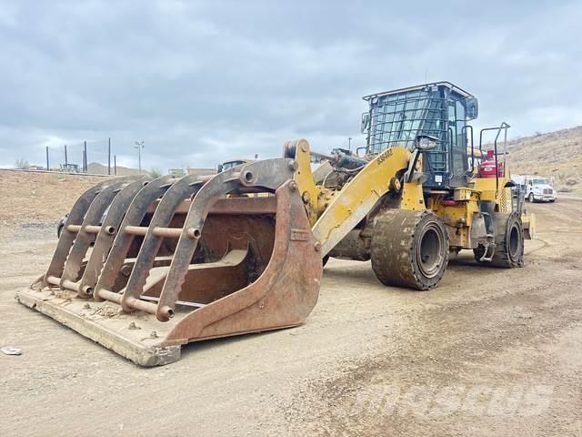 CAT 950M لوادر بعجل