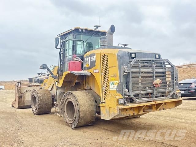 CAT 950M لوادر بعجل