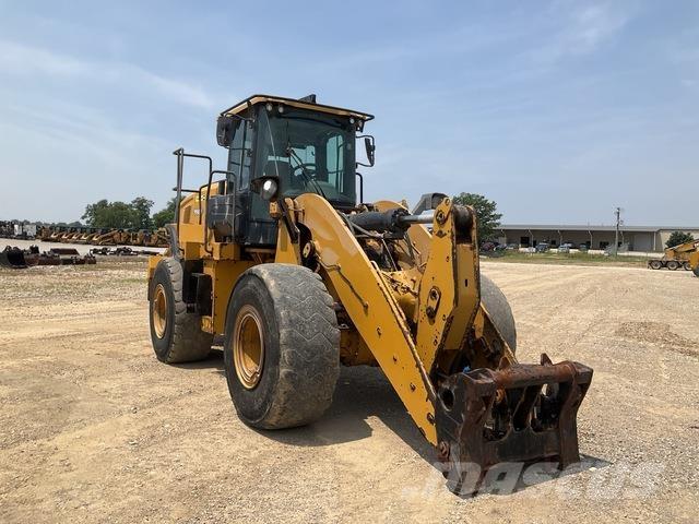CAT 950M لوادر بعجل
