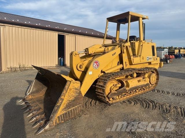 CAT 953 لوادر زحافة