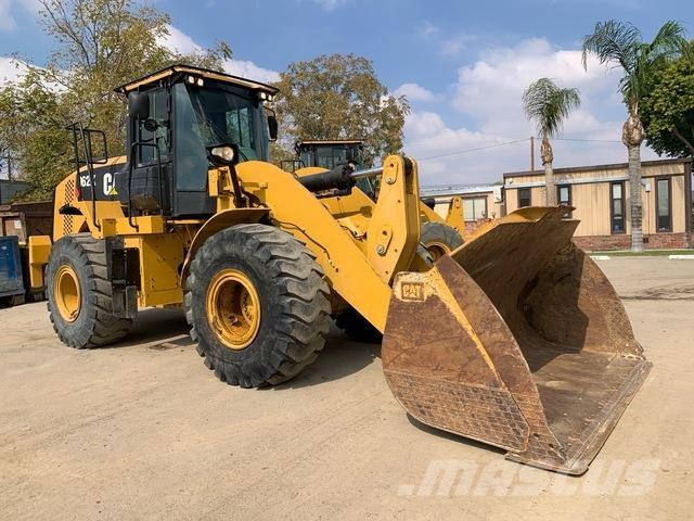 CAT 962K لوادر بعجل