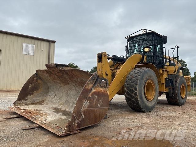 CAT 962M لوادر بعجل