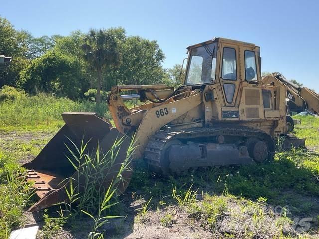 CAT 963 لوادر زحافة