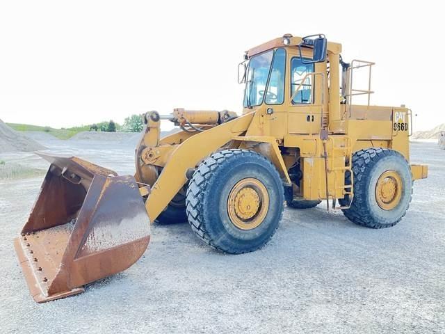 CAT 966D لوادر بعجل