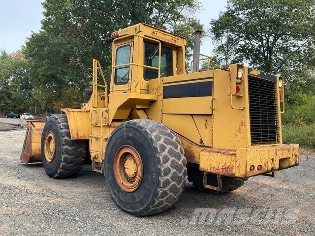 CAT 966D لوادر بعجل