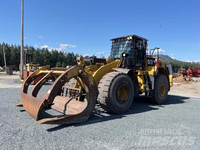 CAT 966M لوادر بعجل