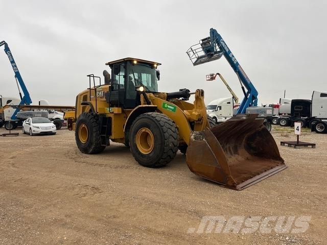 CAT 966M لوادر بعجل