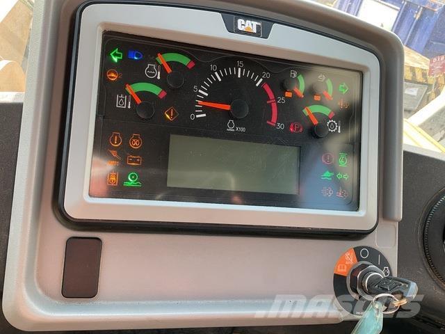 CAT 966M XE لوادر بعجل