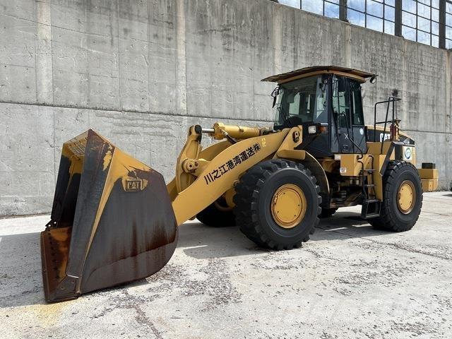 CAT 972G2 لوادر بعجل