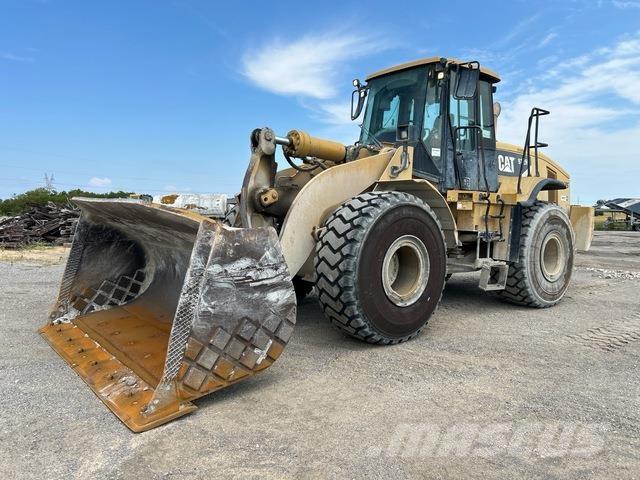 CAT 972H لوادر بعجل