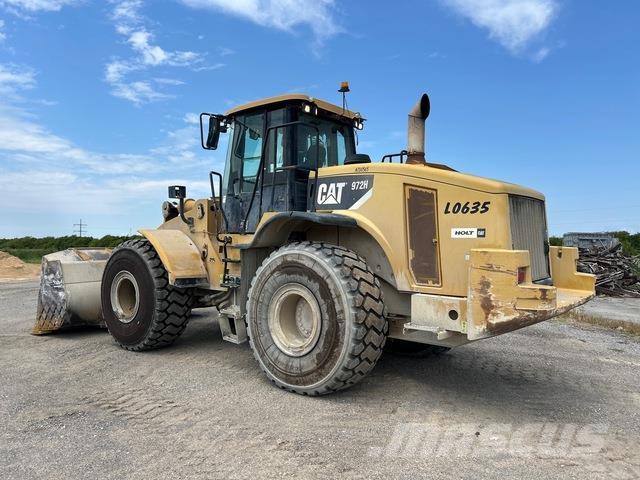 CAT 972H لوادر بعجل