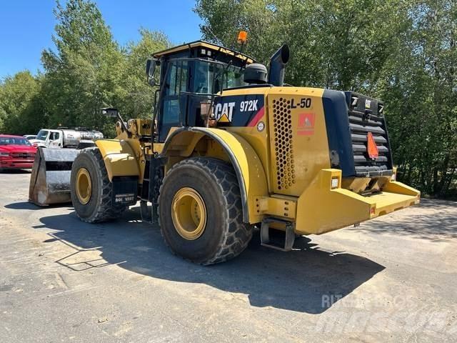 CAT 972K لوادر بعجل