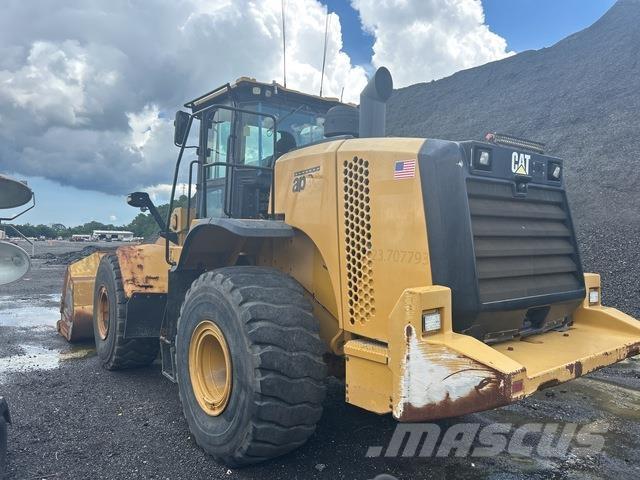CAT 972M لوادر بعجل
