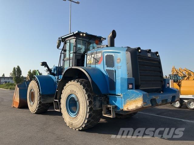 CAT 972M لوادر بعجل