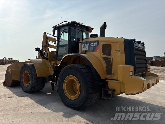 CAT 972M XE لوادر بعجل