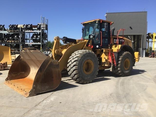 CAT 972M XE لوادر بعجل