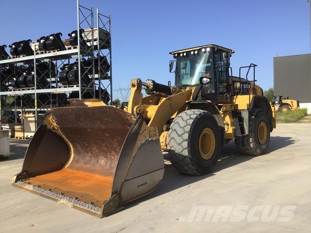 CAT 972M XE لوادر بعجل