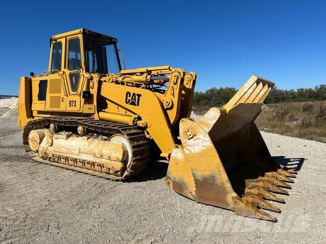 CAT 973 لوادر زحافة