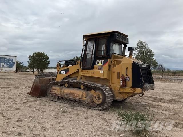 CAT 973D لوادر زحافة