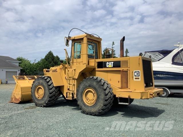 CAT 980 لوادر بعجل
