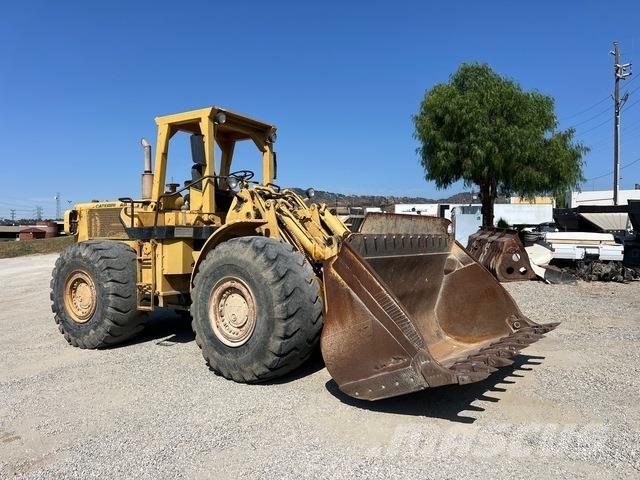 CAT 980B لوادر بعجل