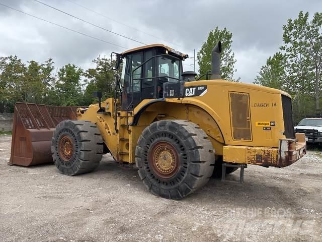 CAT 980H لوادر بعجل