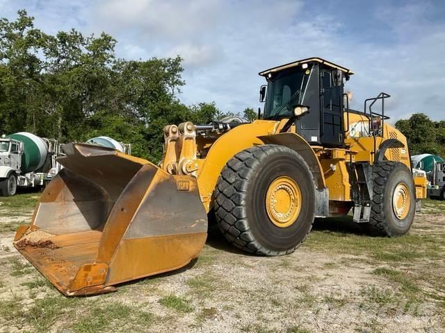 CAT 980M لوادر بعجل