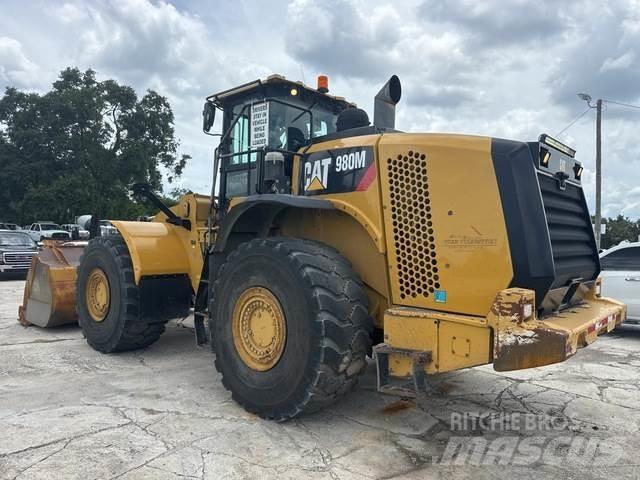 CAT 980M لوادر بعجل
