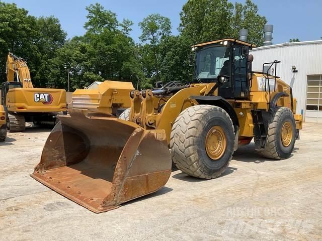 CAT 980M لوادر بعجل