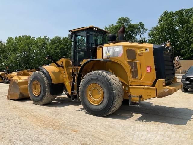 CAT 980M لوادر بعجل