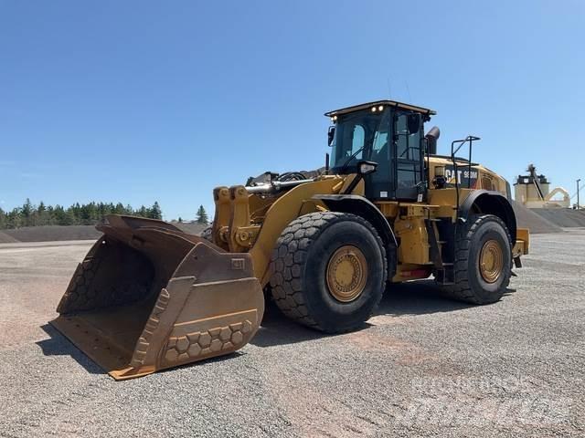 CAT 980M لوادر بعجل
