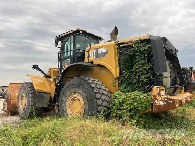 CAT 980M لوادر بعجل