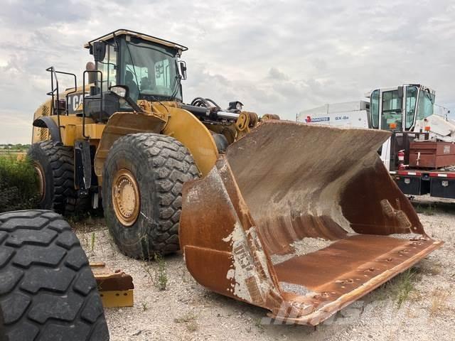 CAT 980M لوادر بعجل