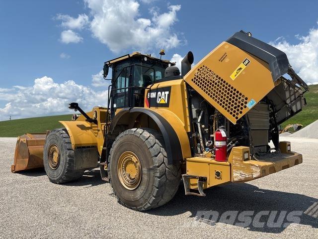 CAT 980M لوادر بعجل
