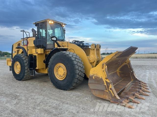 CAT 980M لوادر بعجل