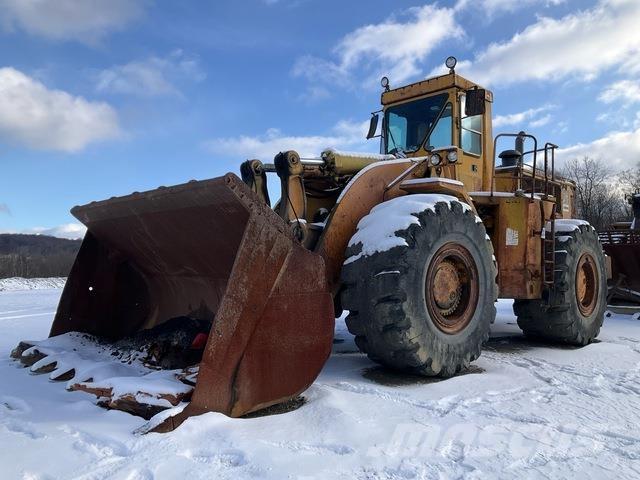 CAT 988B لوادر بعجل