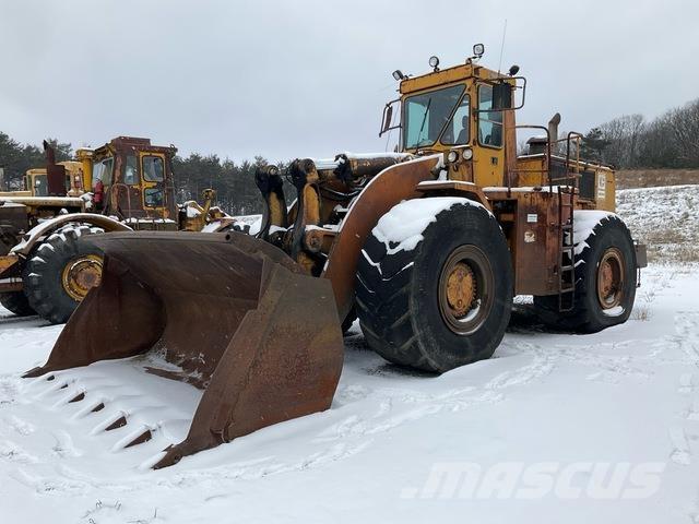 CAT 988B لوادر بعجل