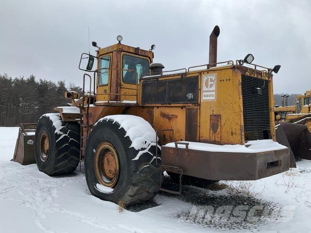 CAT 988B لوادر بعجل