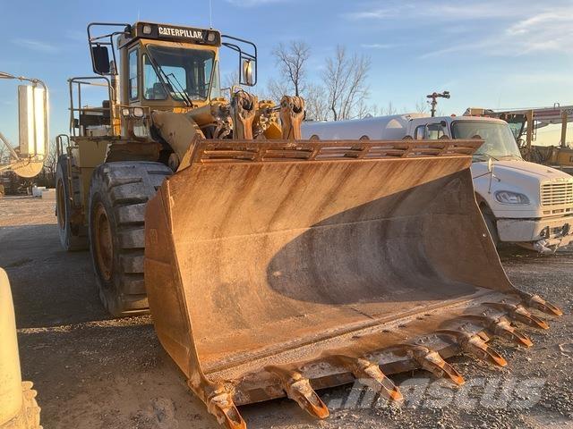 CAT 988F لوادر بعجل