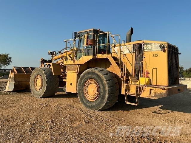 CAT 988G لوادر بعجل