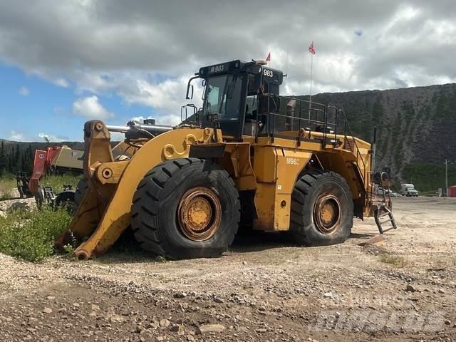 CAT 990H لوادر بعجل