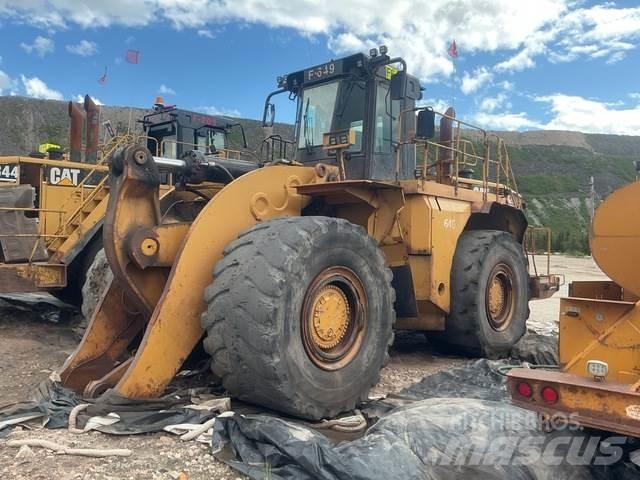 CAT 990H لوادر بعجل